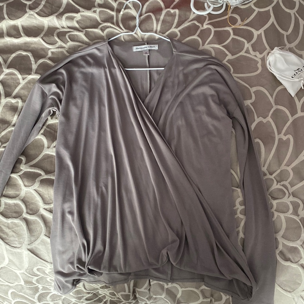 Wrap front top
